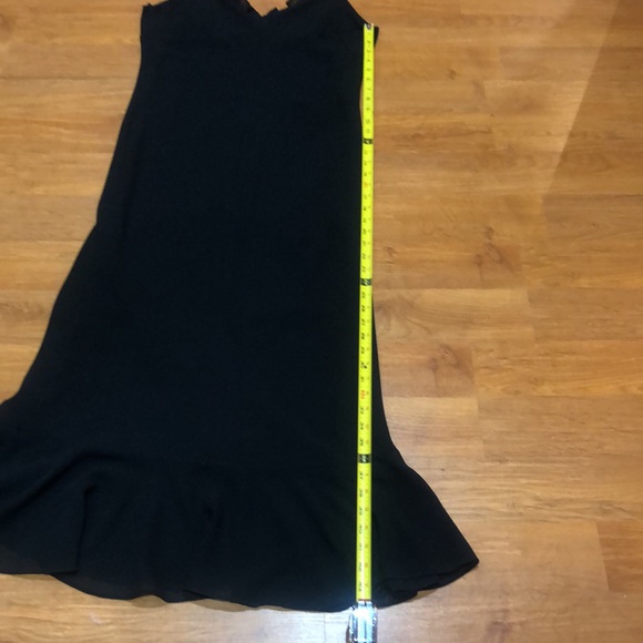 Beautiful ladies black dress - Picture 12 of 12